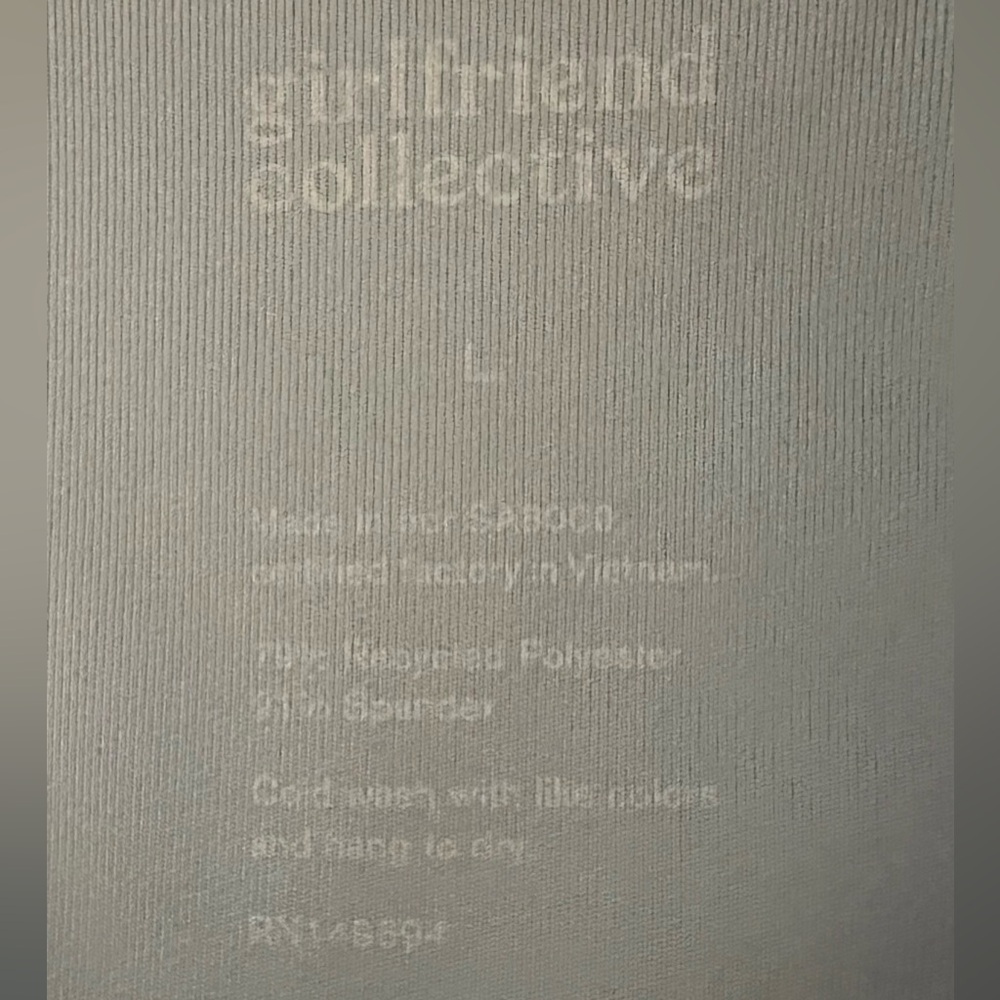 Girlfriend Collective White High-Waisted Leggings and Crop Top Set - Picture 7 of 8